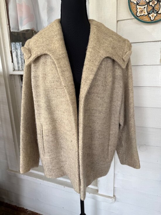 A Present Vogue Jackets & Blazers - Vintage 50s "A Present Vogue" Short Wool Open Overcoat Beige M/L